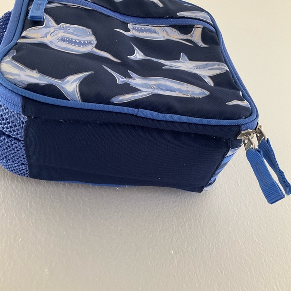 Pottery Barn Kids Shark Print Navy Blue Kids Lunchbox tote Bag - Picture 7 of 12